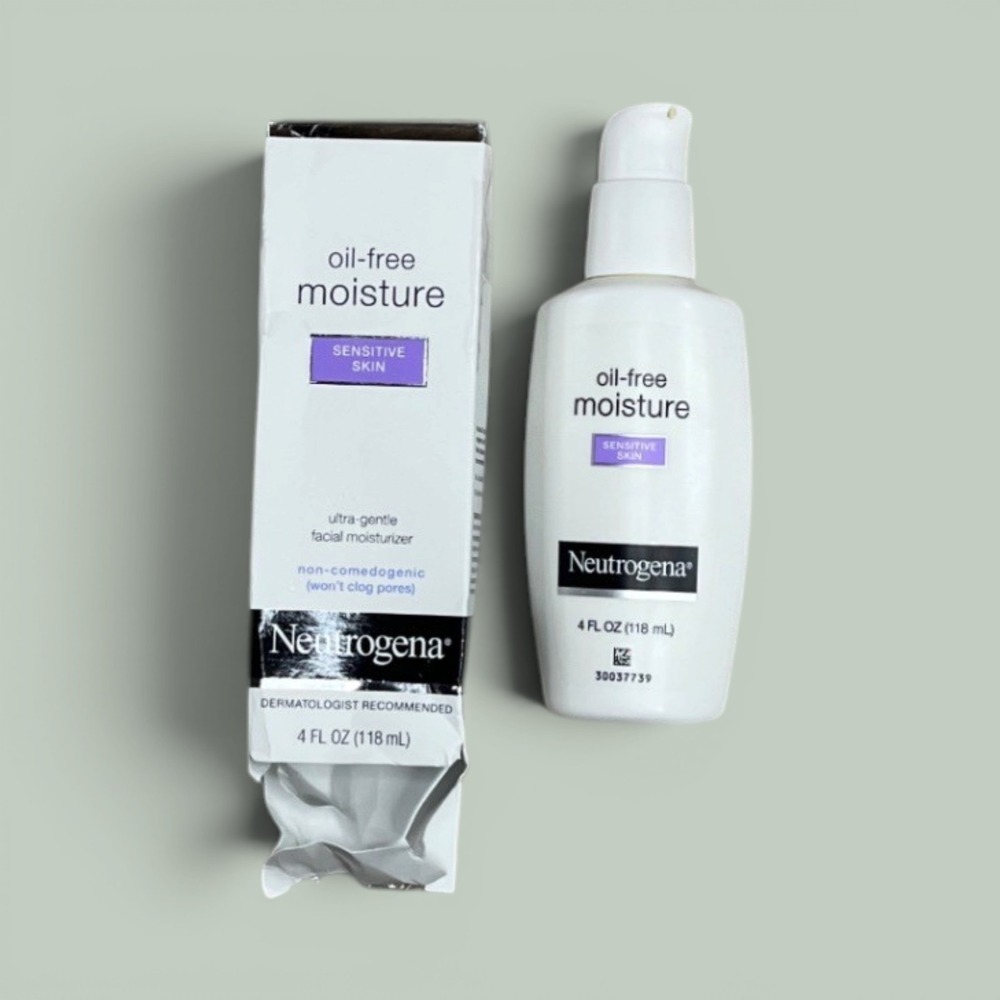 Neutrogena Oil-Free Moisture Sensitive Skin Facial Moisturizer 4oz 118ml 05400
